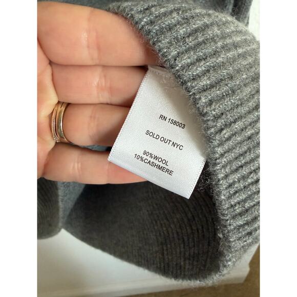 Soldout.NYC The Cashmere Polo Grey Womens Size Medium NWT Collared Sweater - Picture 4 of 8